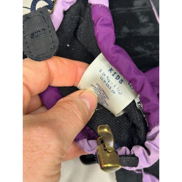 Lands end purple gloves size small - Picture 4 of 4